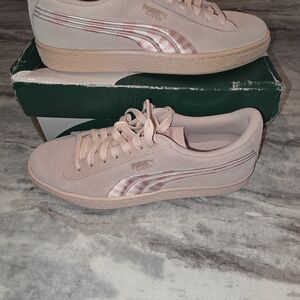 Puma Women's Pink Nimbus Cloud Sneakers Size